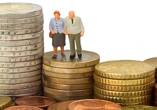 Edad para pensionarse se ha ajustado solo dos años en las dos últimas décadas: ¿es hora de un cambio?